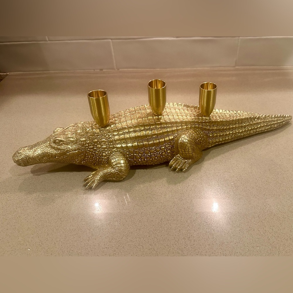 Gold Gator!  Eclectic Resin Solid Candle Holder - Gold Finish - Picture 7 of 7